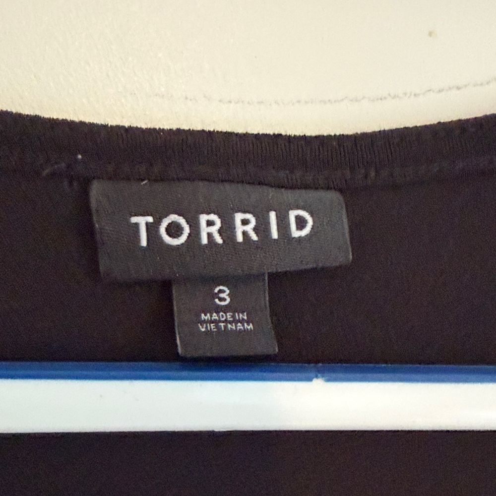 Torrid Black V-Neck Top with Lace Sleeves - Picture 2 of 3